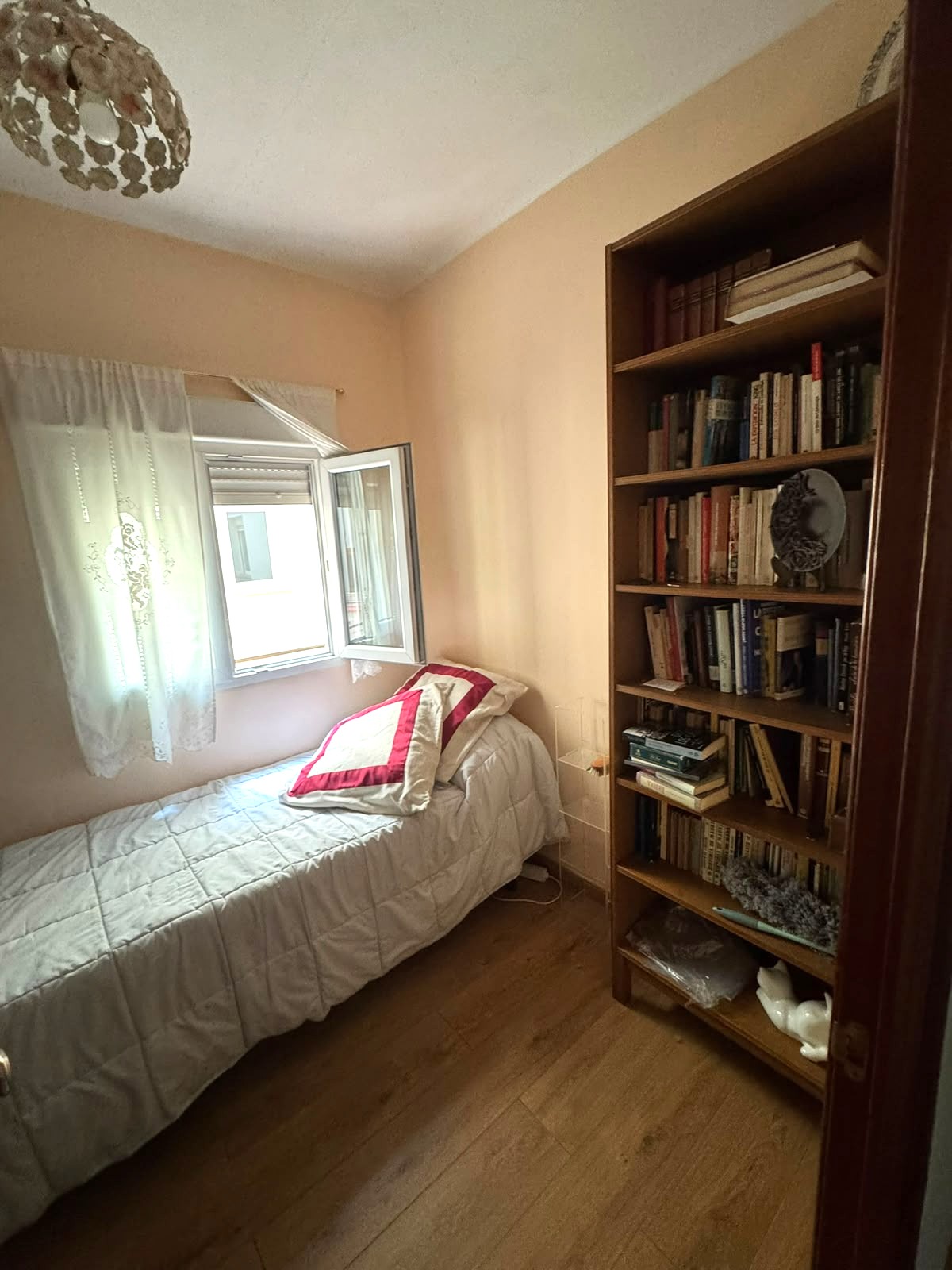 Segundo dormitorio en calle Maldonado