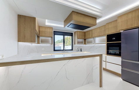 Cocina de la villa en Guadalmina Alta