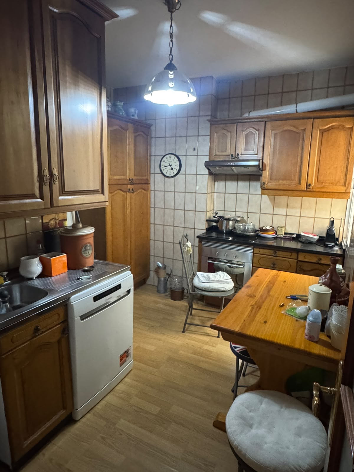 Cocina de la vivienda en calle Maldonado
