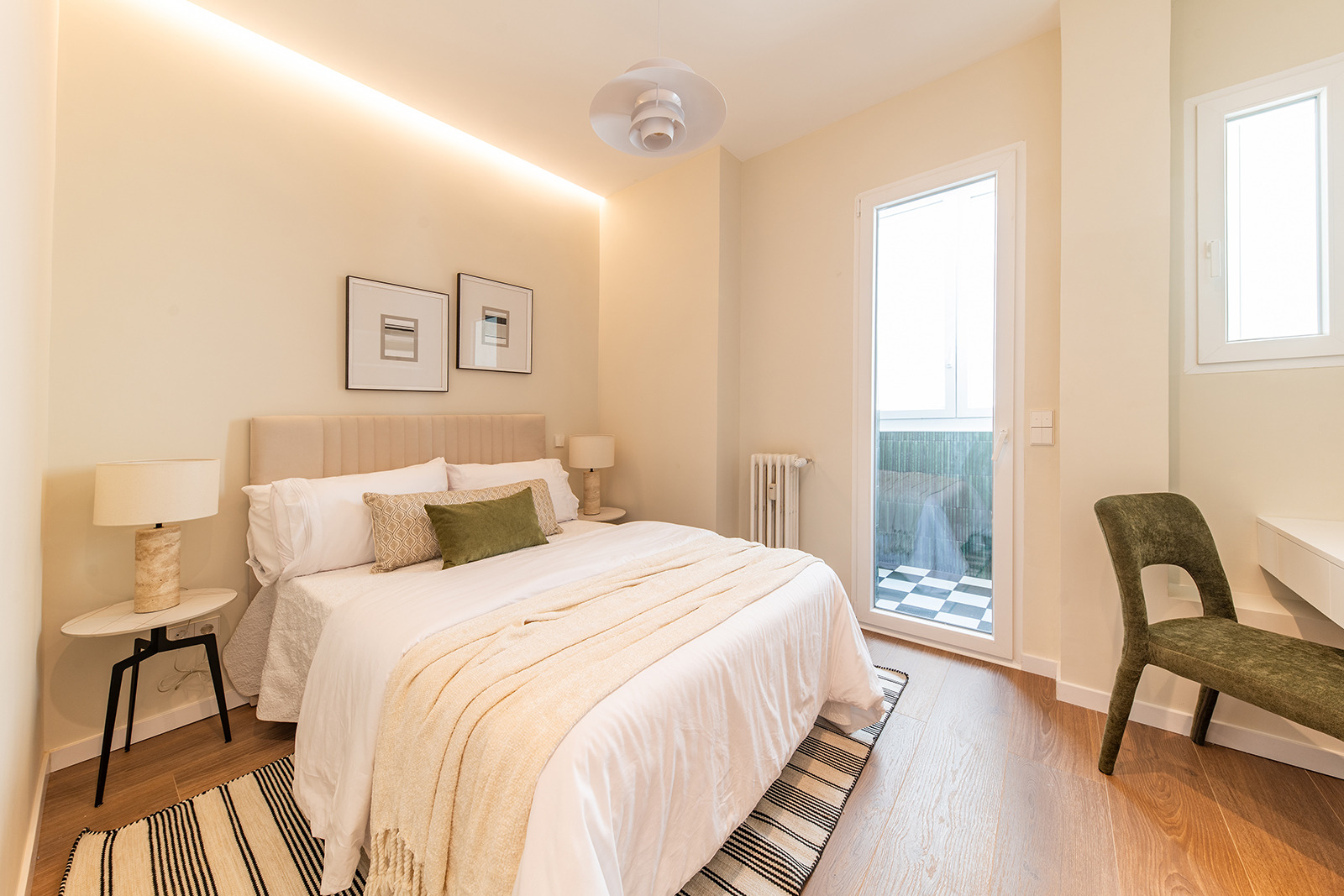 Dormitorio principal con salida a terraza