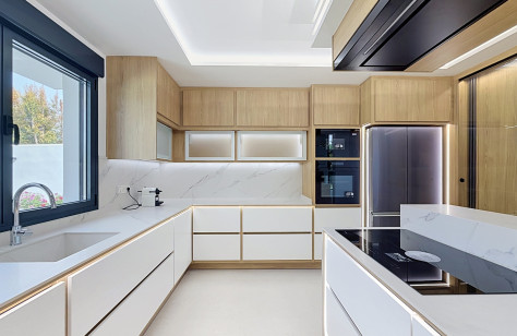 Cocina de la villa en Guadalmina Alta