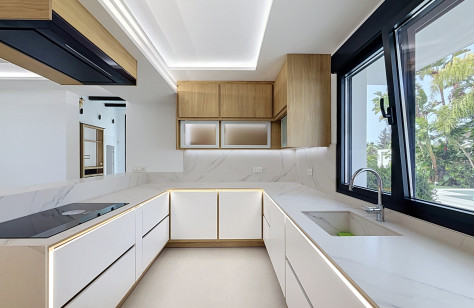 Cocina de la villa en Guadalmina Alta